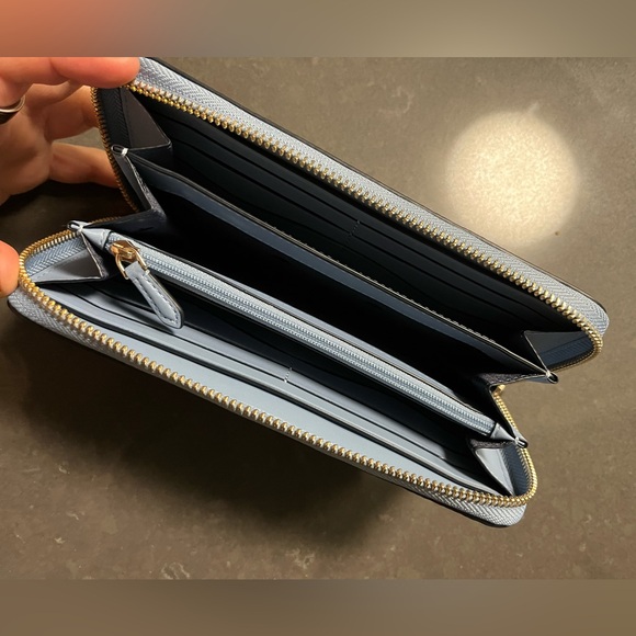 Kate Spade Wallet - Picture 4 of 5